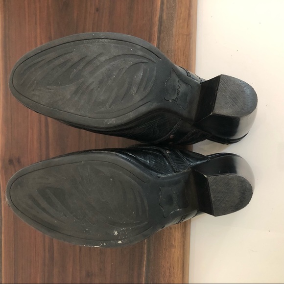 Black Leather Clog with studs and buckle - Picture 5 of 7